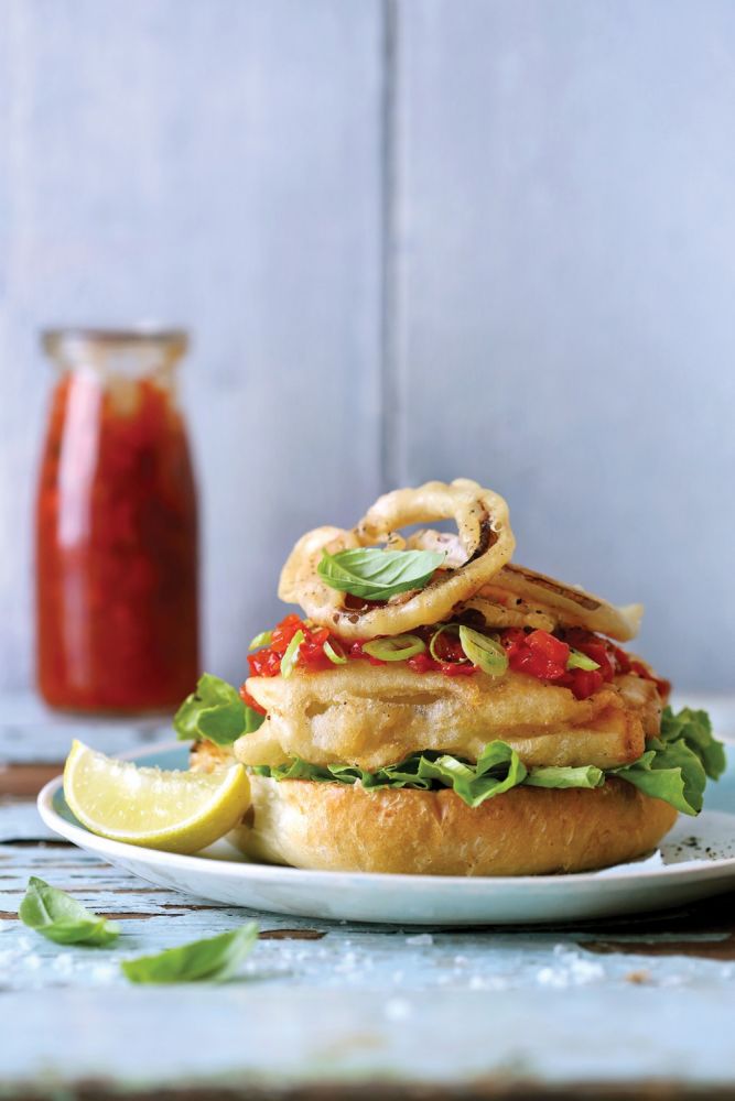 Sweet n’ Tangy Calamari burger