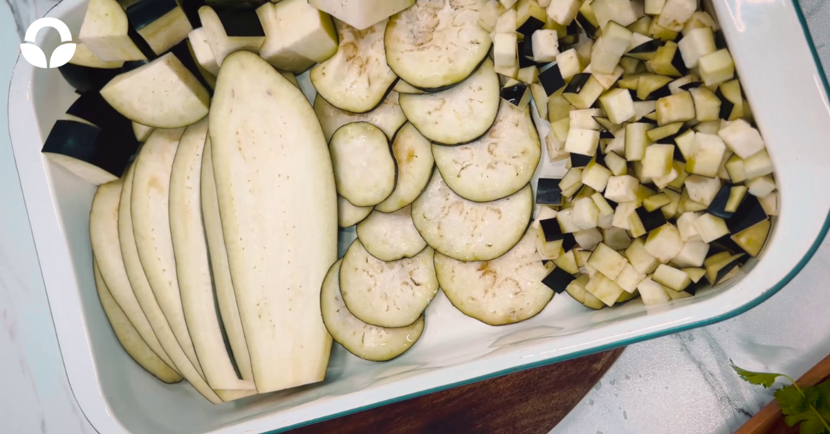 How to cut aubergines?